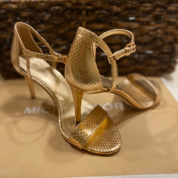 MIcheal MK sandals / heels - Picture 9 of 11